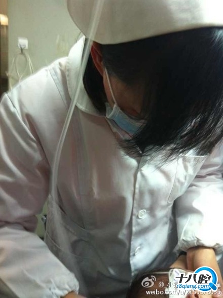 严重怀疑稠江医院的护士没毕业 把小朋友当小