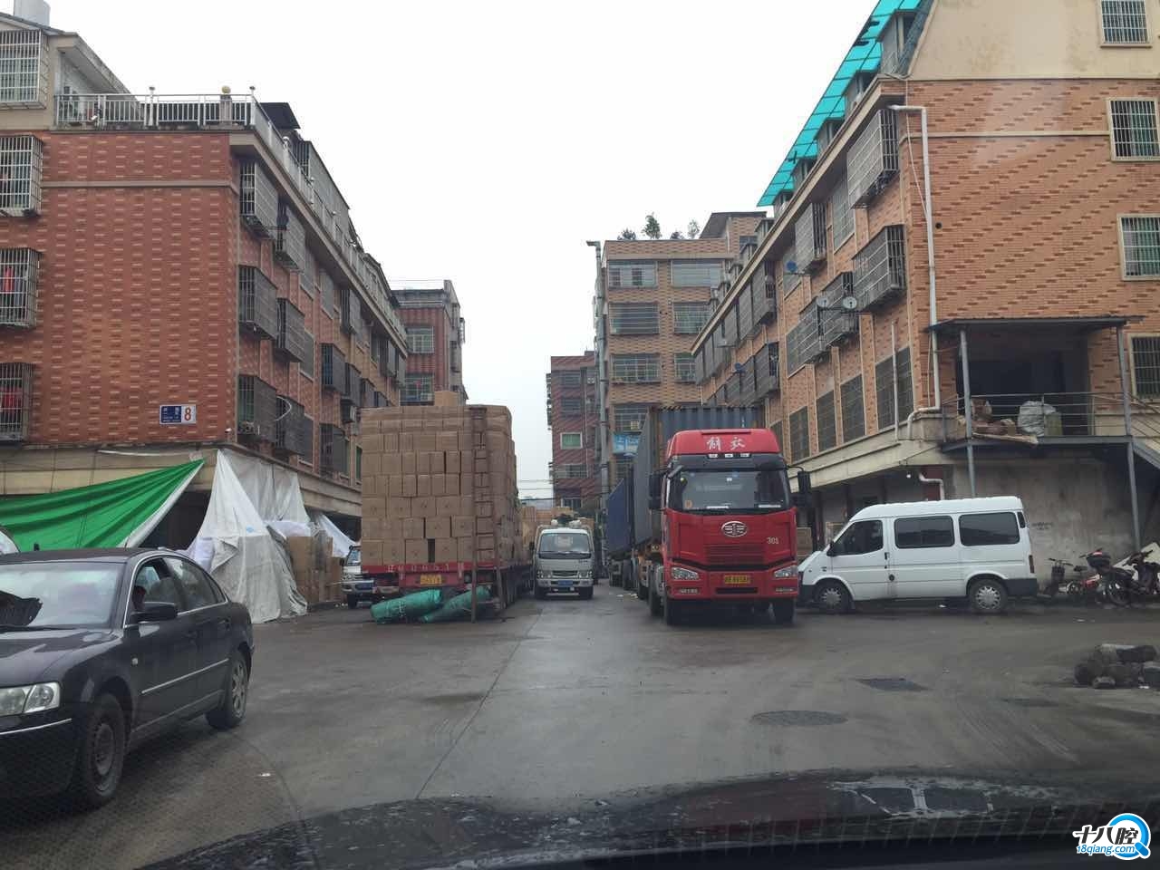 宗塘二区托运部的大货车长期乱停乱开,希望有