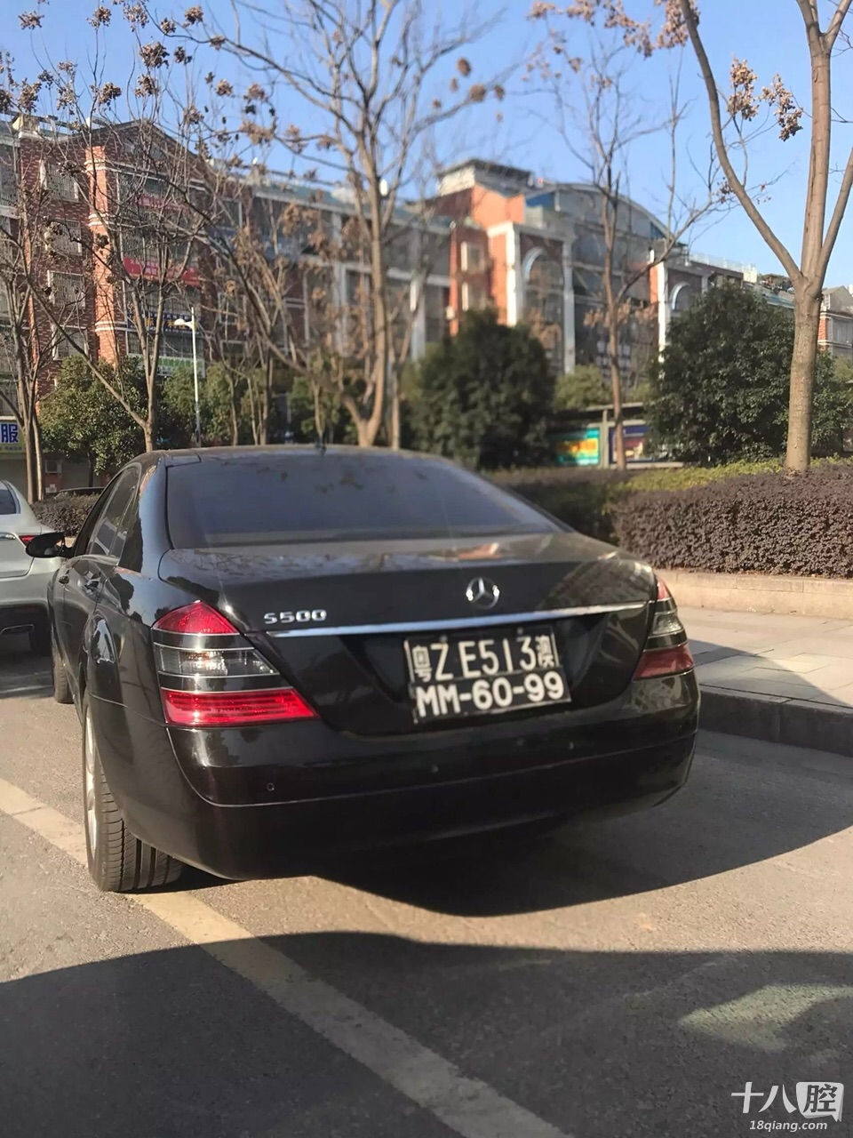 义乌街头惊现入境车,还是澳门牌照!