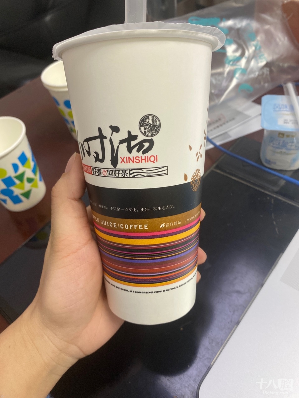 一喝奶茶就胃疼,哎,越疼越要喝,戒不掉的奶茶,还有