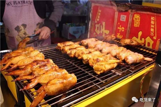 愿宾王三挺路夜市小吃成为你想念义乌的标签!