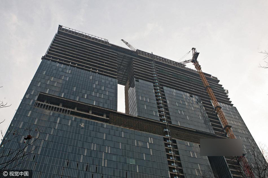 浙江现近50层"纸片楼" 网友:担心被吹倒