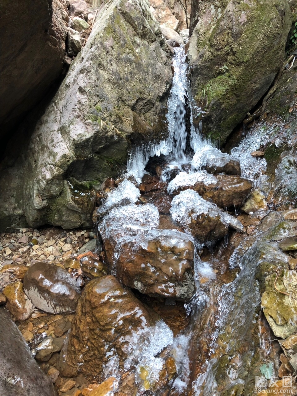 赤岸松瀑山风景区图片