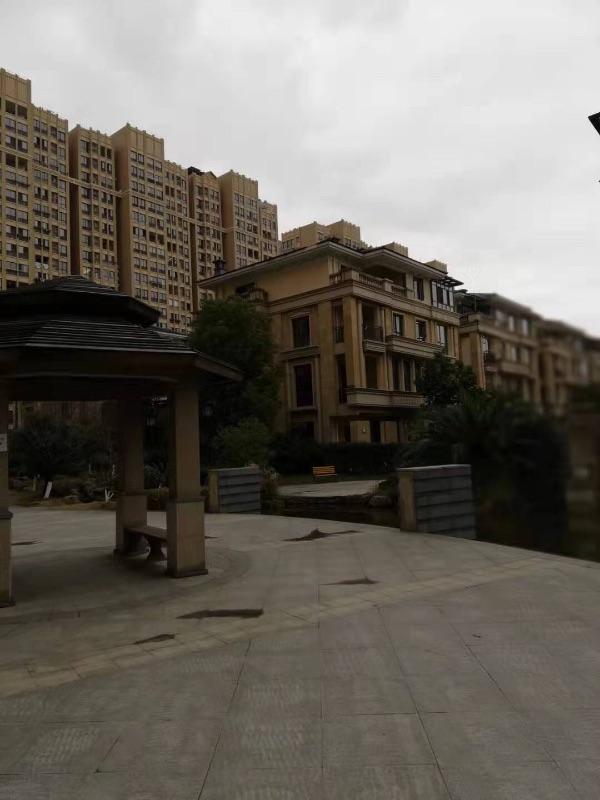 万商华府住房出租,3500元/月